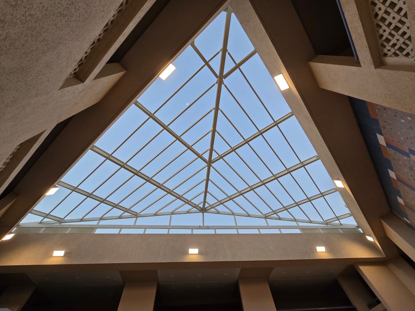 קירוי בית ספר